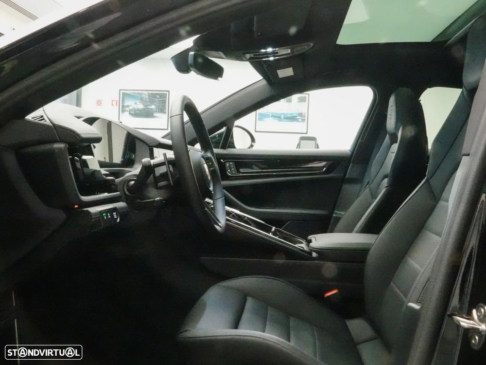 Porsche Panamera - 18