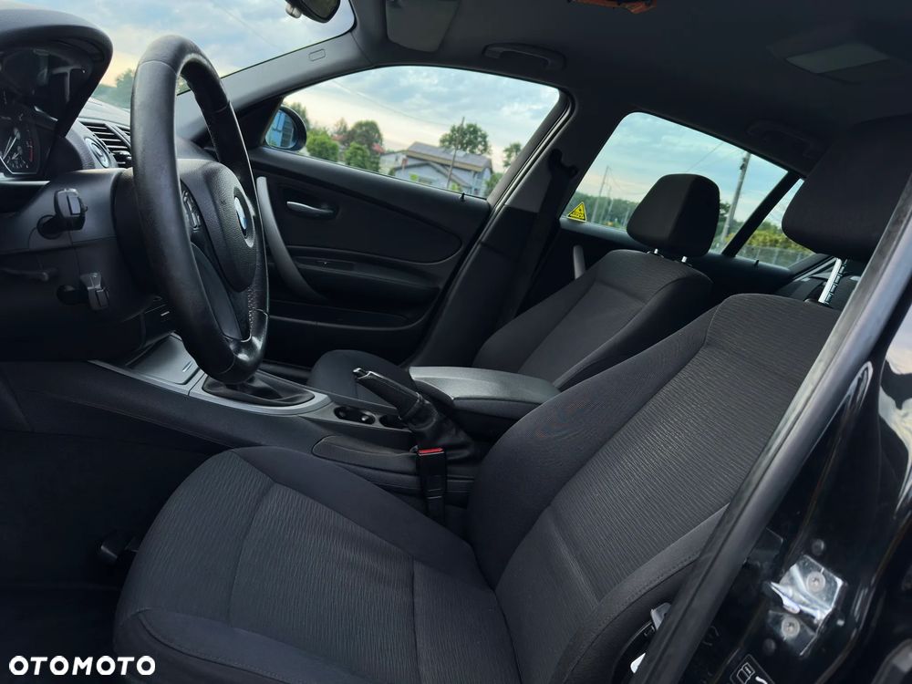 BMW Seria 1 118d - 10
