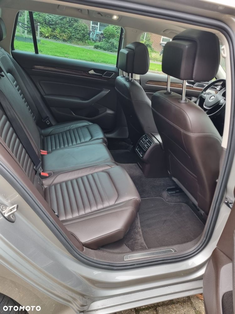 Volkswagen Passat - 6