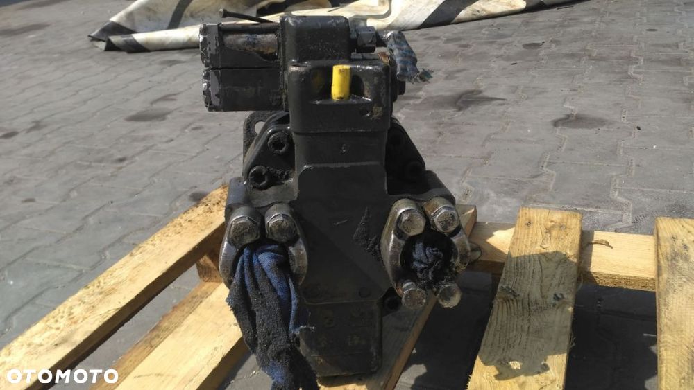 Silnik hydrauliczny Hydromatik Numer: A6VM107DA5/60W0271-PZB010B 3683471 Kramer 320 318 - 6