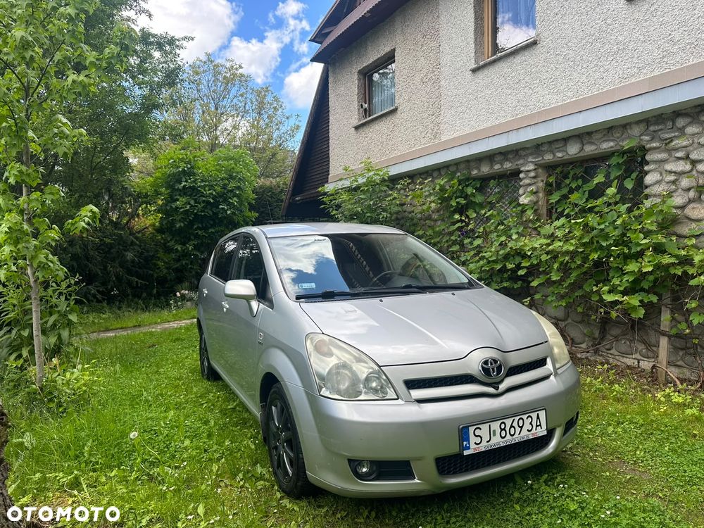 Toyota Corolla Verso - 10