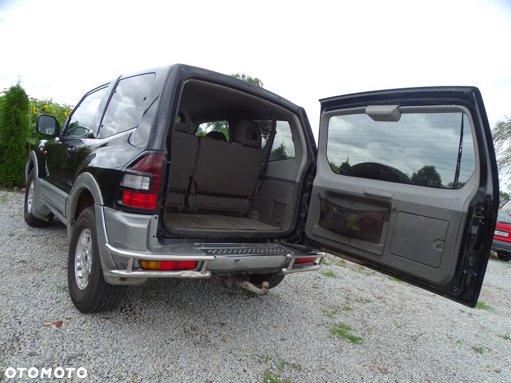 Mitsubishi Pajero - 22