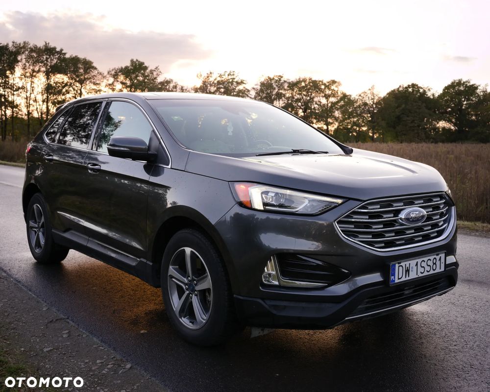 Ford Edge - 8