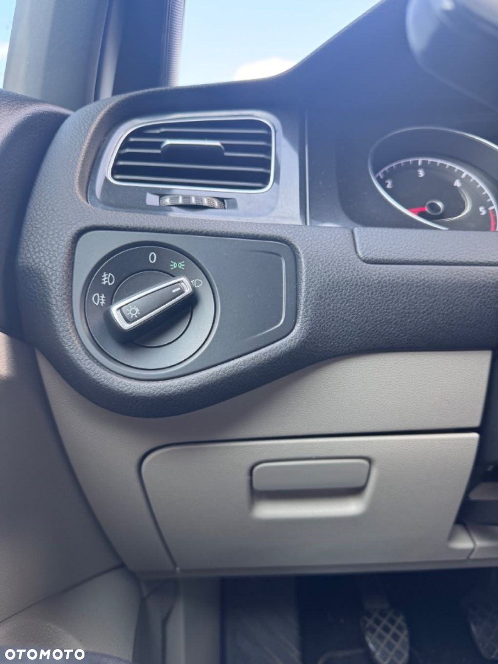 Volkswagen Golf - 18
