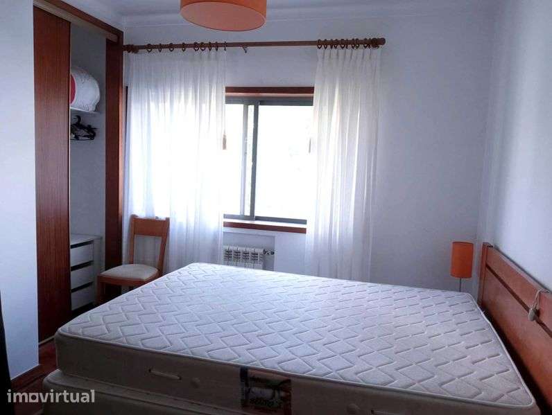 Apartamento T3 Mobilado C/Garagem - Grande imagem: 5/12