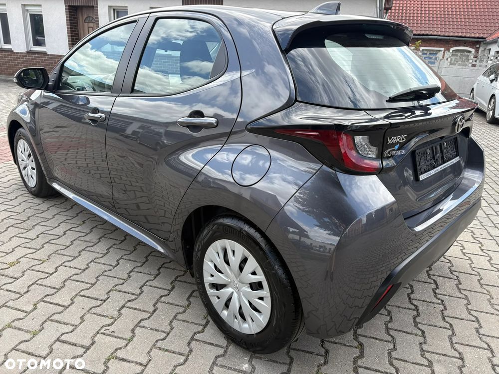 Toyota Yaris - 5