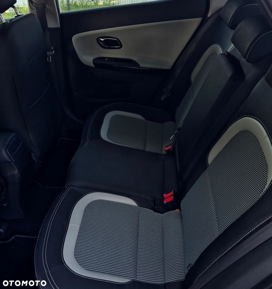 Kia Ceed 1.6 GDI Business Line - 11