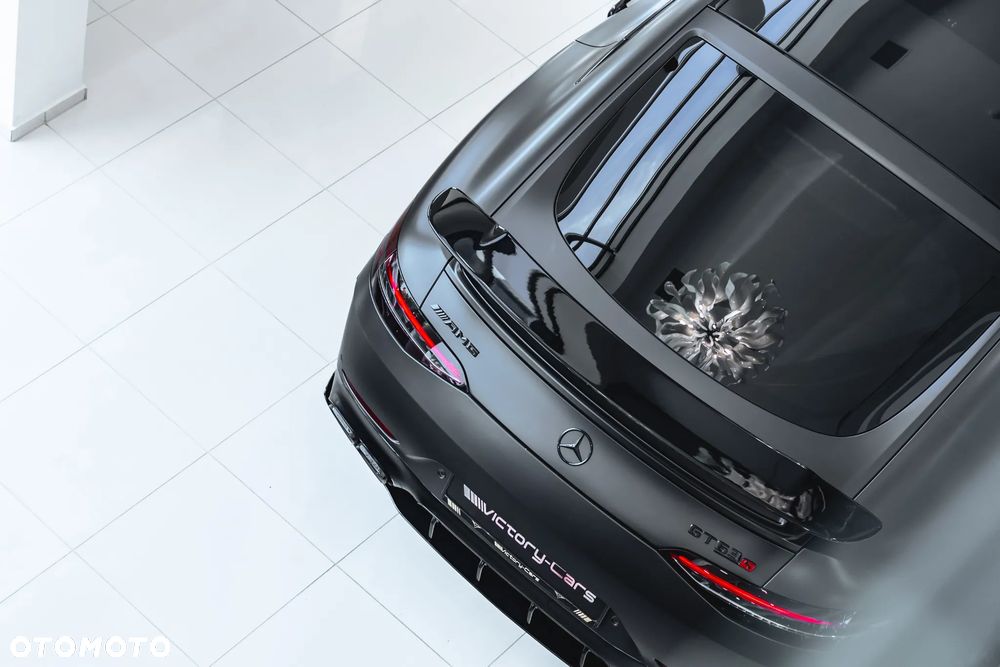 Mercedes-Benz AMG GT - 7