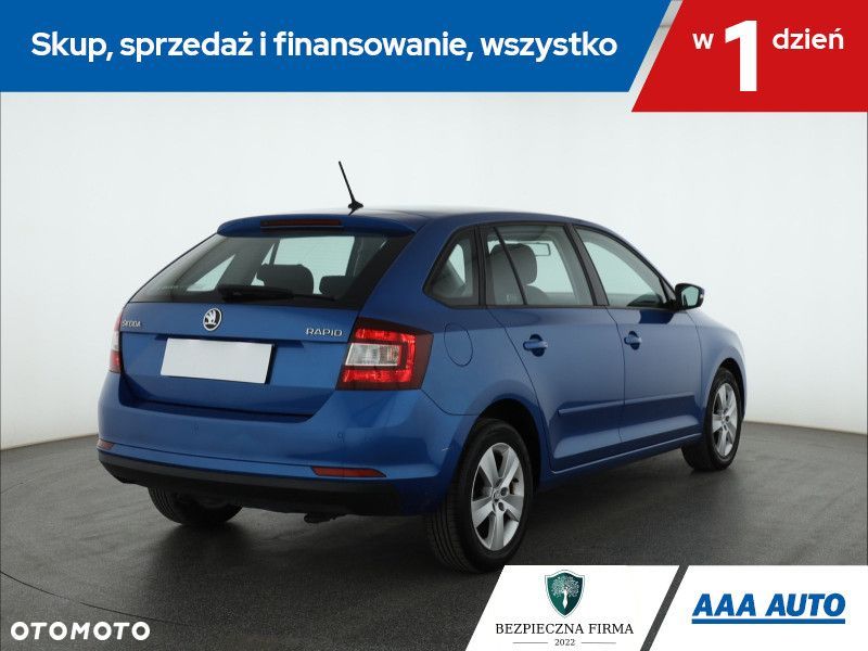 Skoda RAPID - 7