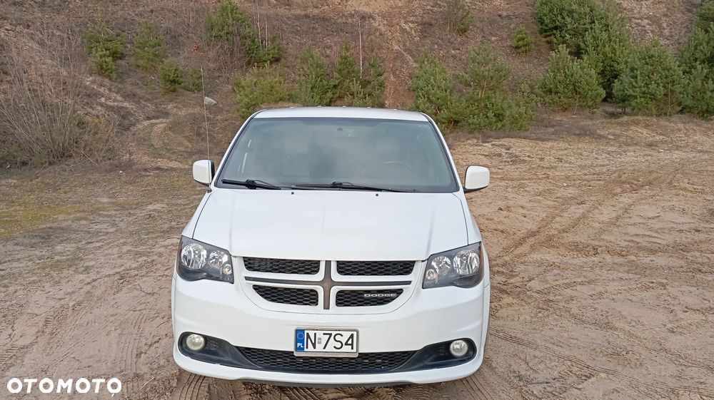 Dodge Grand Caravan - 6