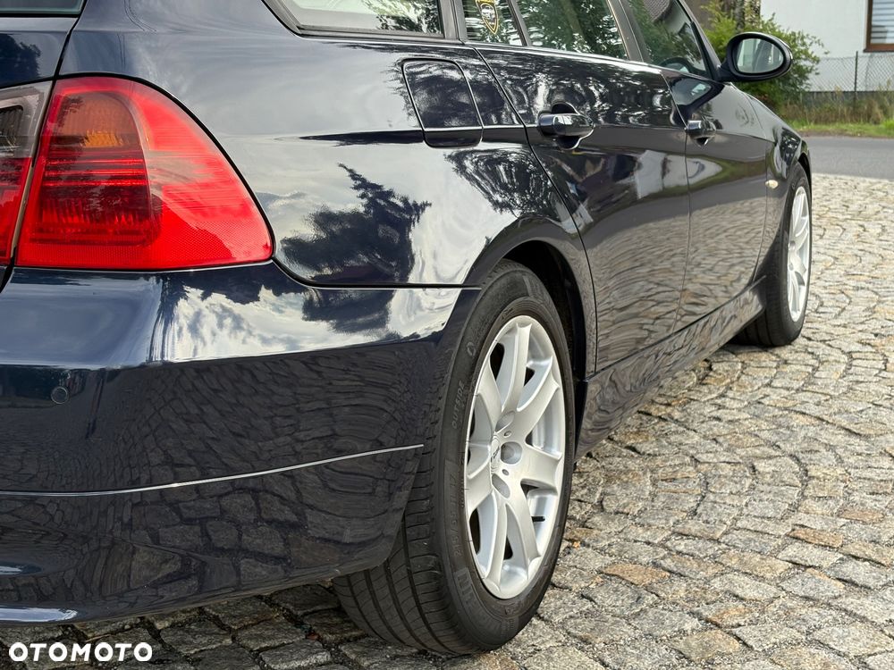 BMW Seria 3 320d DPF - 12