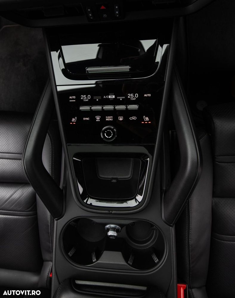 Porsche Cayenne Coupe - 21