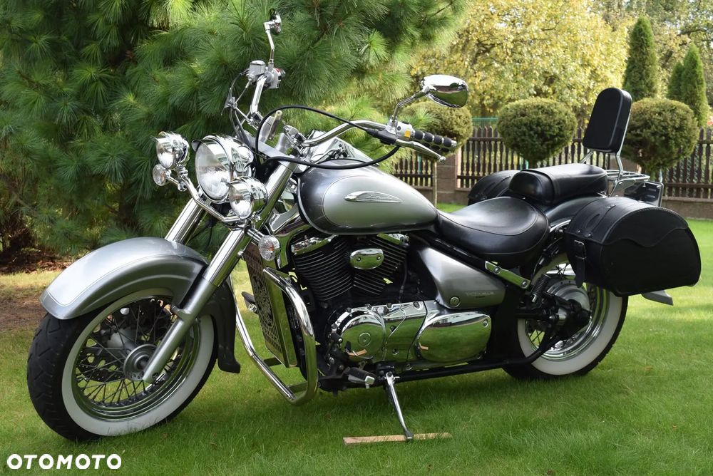 Suzuki VL 800 Volusia - Boulevard C50 - 1