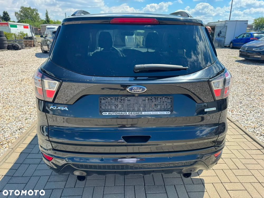 Ford Kuga 1.5 EcoBoost 2x4 ST-Line - 5