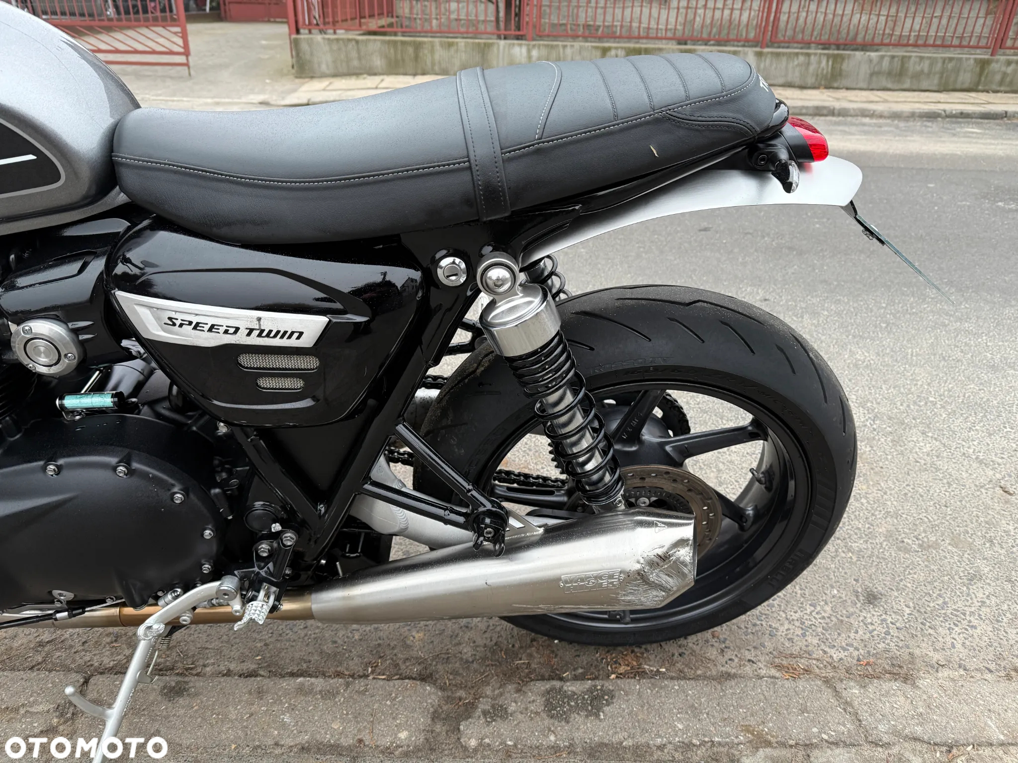 Triumph Speed Twin - 24