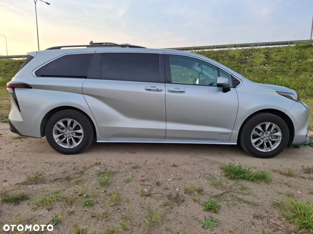 Toyota Sienna - 26