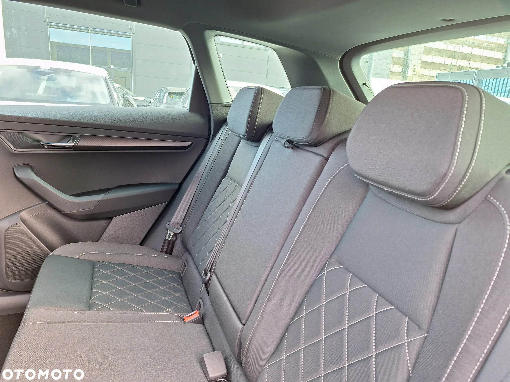 Skoda Karoq 1.5 TSI ACT Sportline DSG - 12