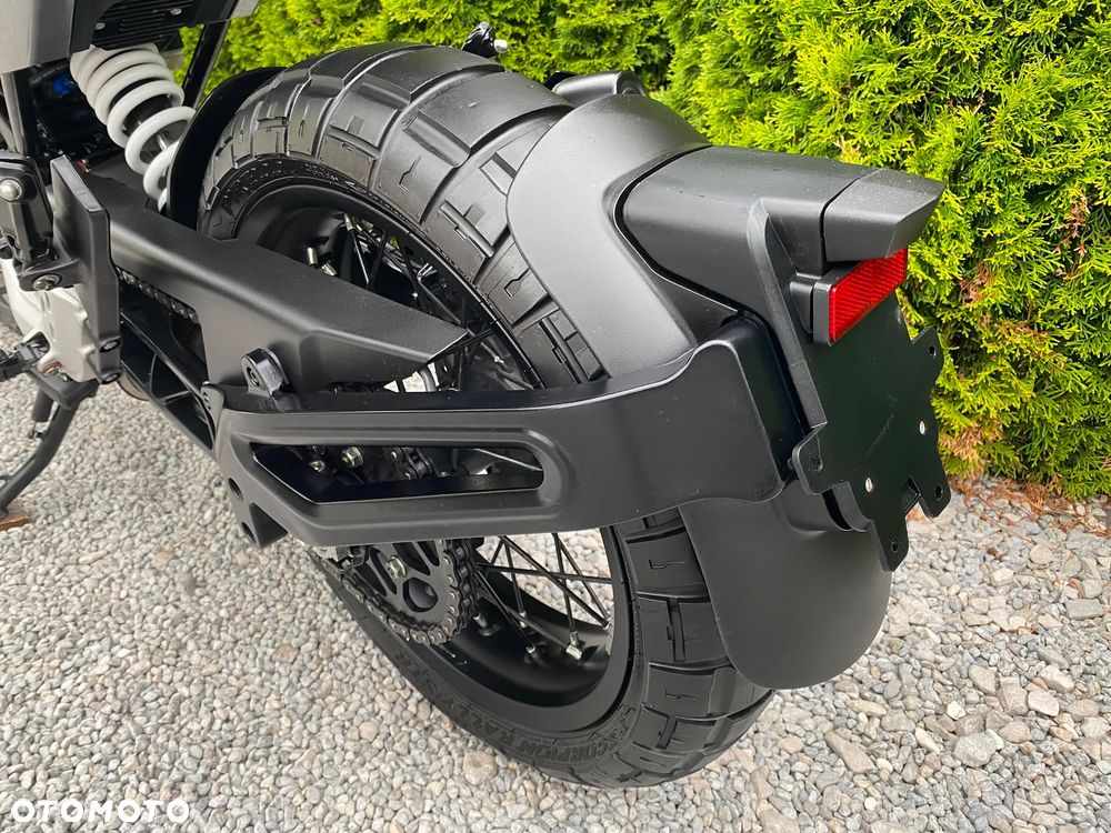 Husqvarna Svartpilen - 15