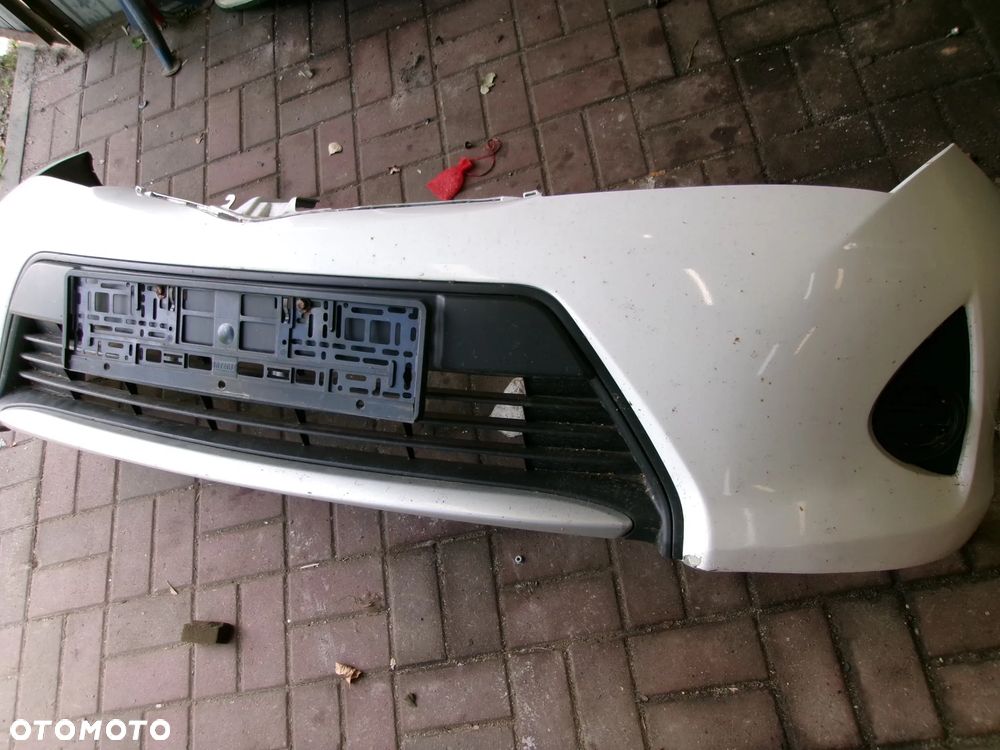ZDERZAK PRZÓD TOYOTA AURIS II  040 12-15 - 2