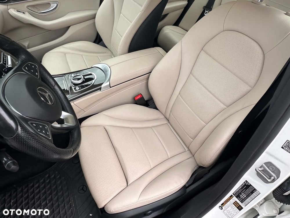 Mercedes-Benz Klasa C 300 9G-TRONIC Edition - 9