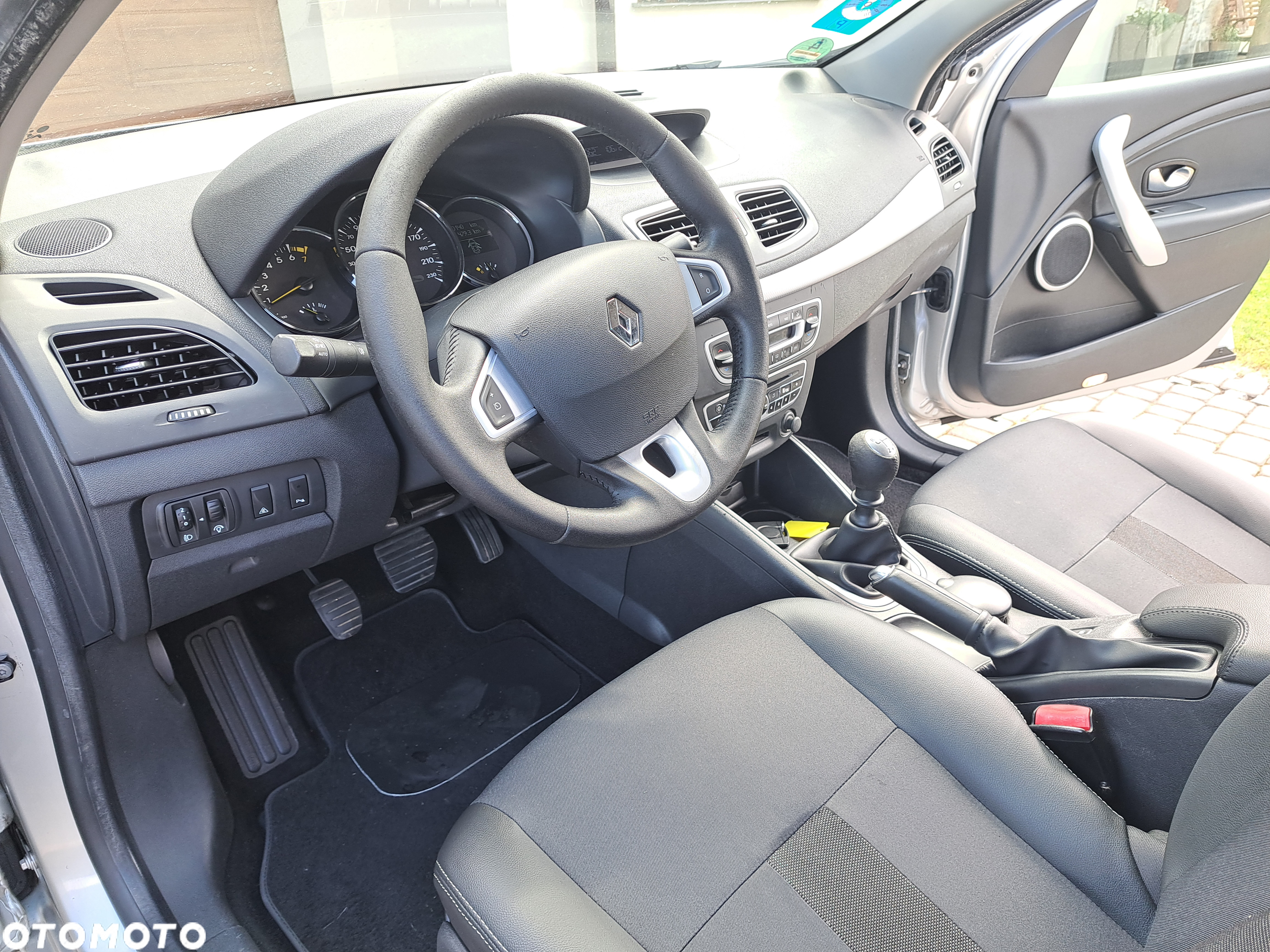 Renault Fluence 2.0 16V 140 Dynamique - 20