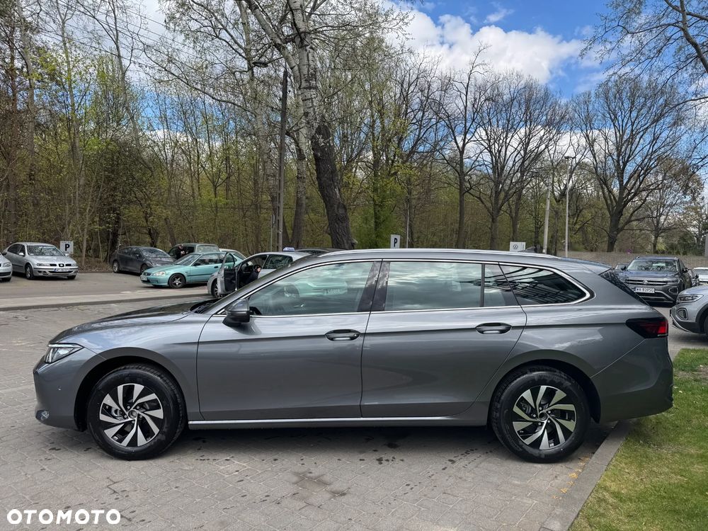 Volkswagen Passat - 5