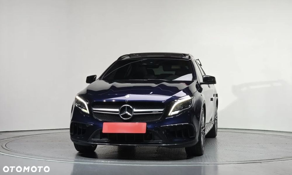 Mercedes-Benz GLA - 3