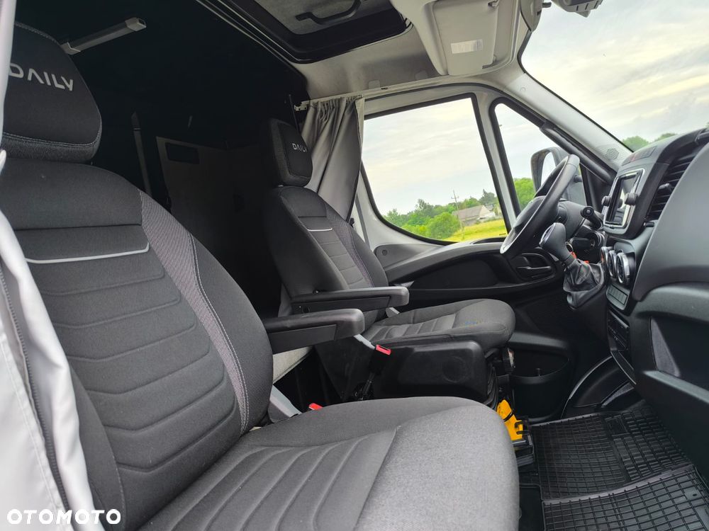 Iveco Daily 70C18 Sypialnia 2 Łóżka, WINDA!, 15 Palet, 2x Firana + Zsuwany Dach! - 22