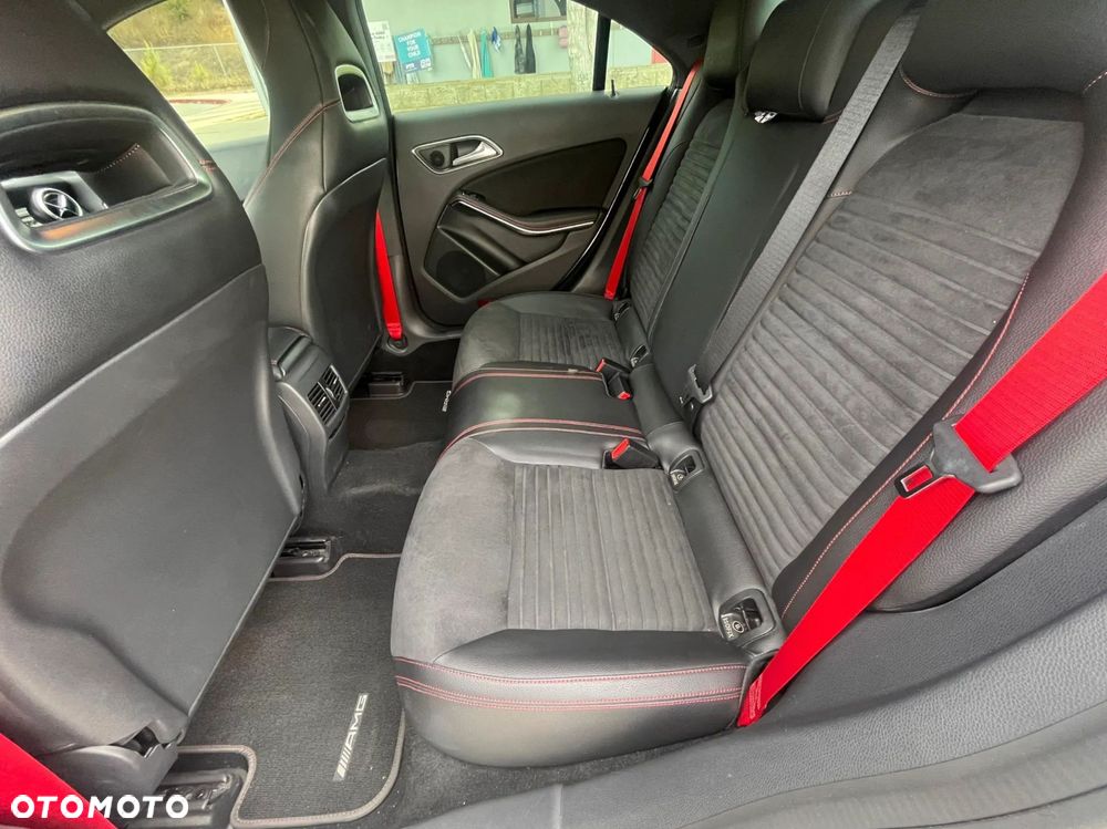 Mercedes-Benz CLA 45 AMG 4Matic 7G-DCT Edition 1 - 26