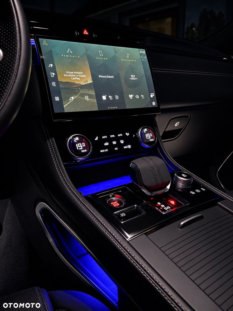 Jaguar F-Pace P400e AWD R-Dynamic Black - 22