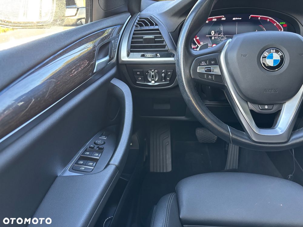 BMW X3 xDrive30e xLine - 22