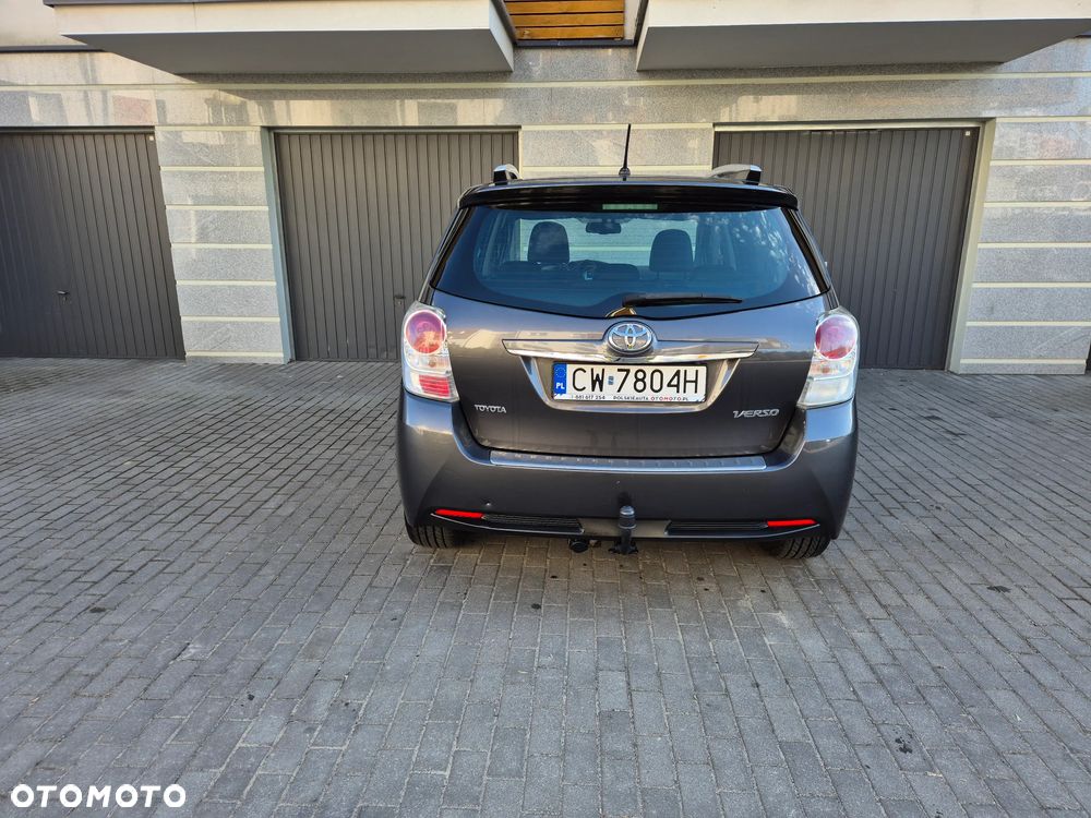 Toyota Verso 1.8 Premium - 6