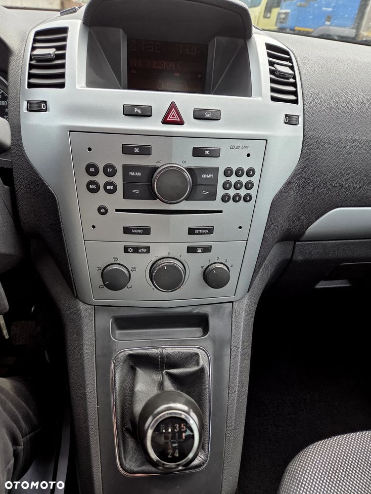 Opel Zafira 1.8 Design Edition - 9
