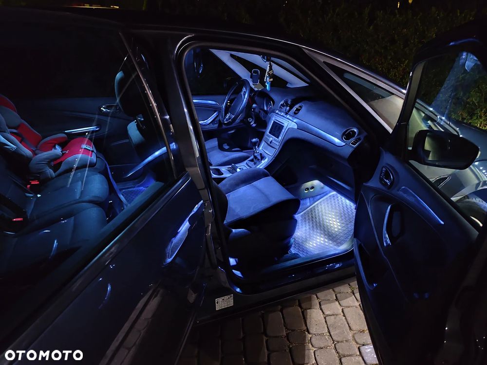 Ford S-Max 2.5 Titanium - 16