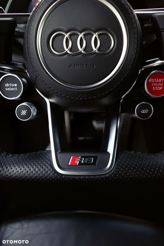 Audi R8 Coupé 5.2 FSI Quattro Plus - 11
