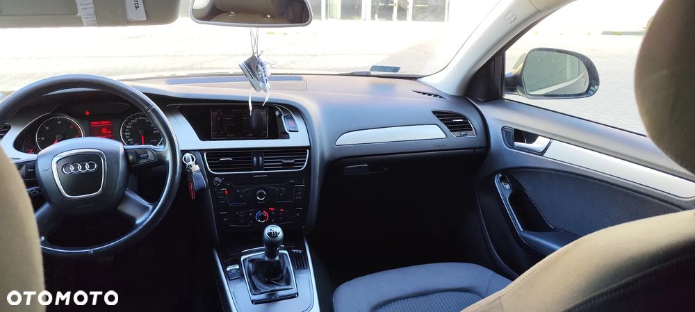 Audi A4 Avant 2.0 TDI - 36