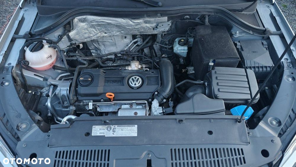Volkswagen Tiguan - 32