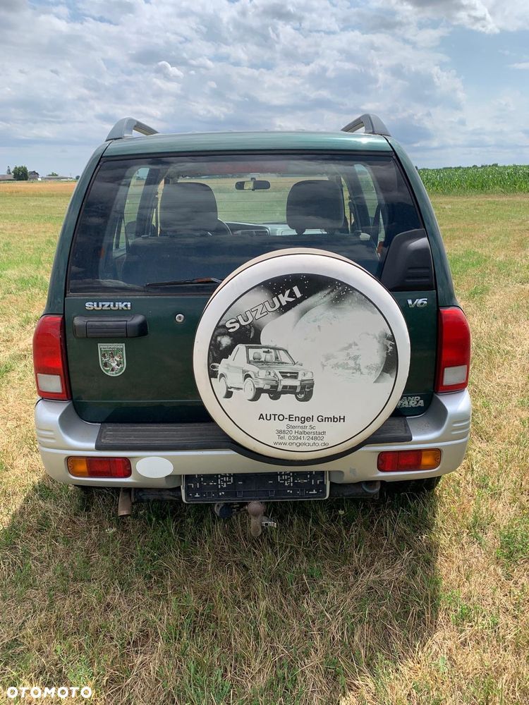 Suzuki Grand Vitara 2.5 V6 - 3