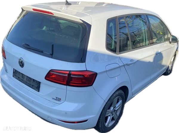 Oglinda dreapta vw golf 7 sportsvan 2016