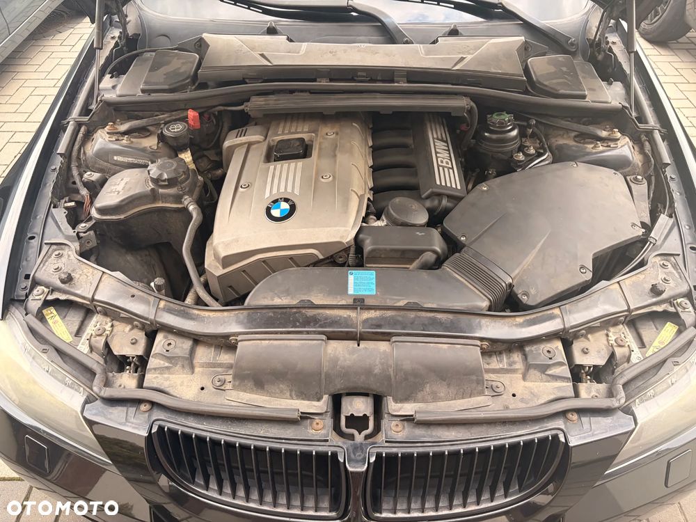 BMW Seria 3 325i - 15