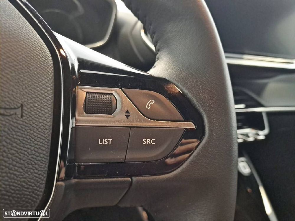 Peugeot 2008 1.2 PureTech Style - 17