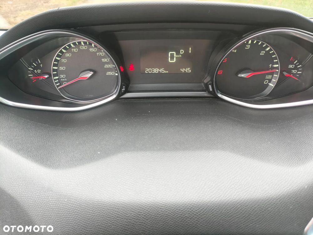 Peugeot 308 - 16