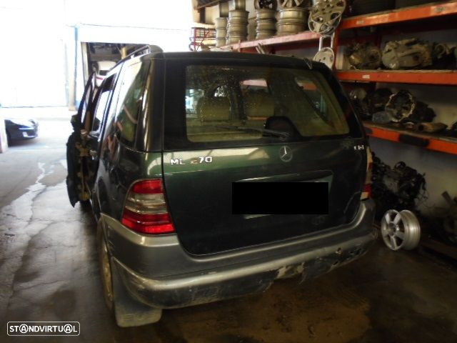 Mercedes ML 270 - 4