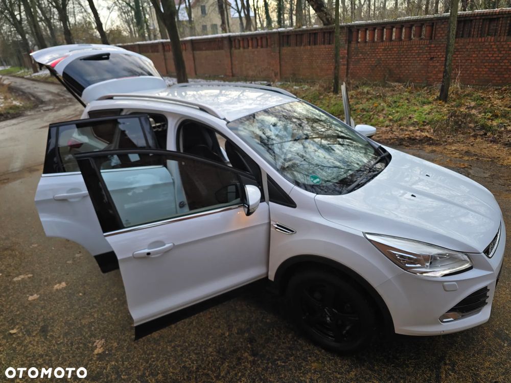 Ford Kuga 1.6 EcoBoost 2x4 Titanium - 30