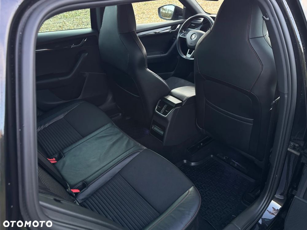 Skoda Octavia 2.0 TDI RS DSG - 15