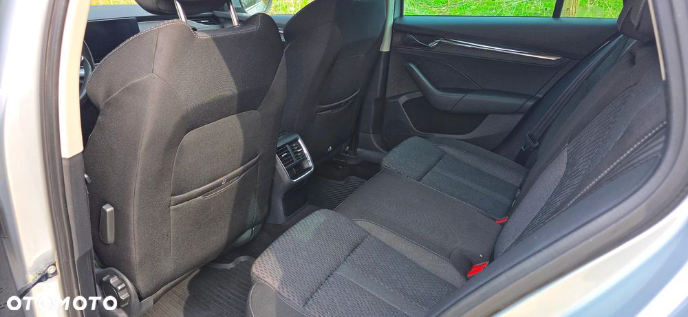 Skoda Octavia 2.0 TDI Ambition DSG - 7