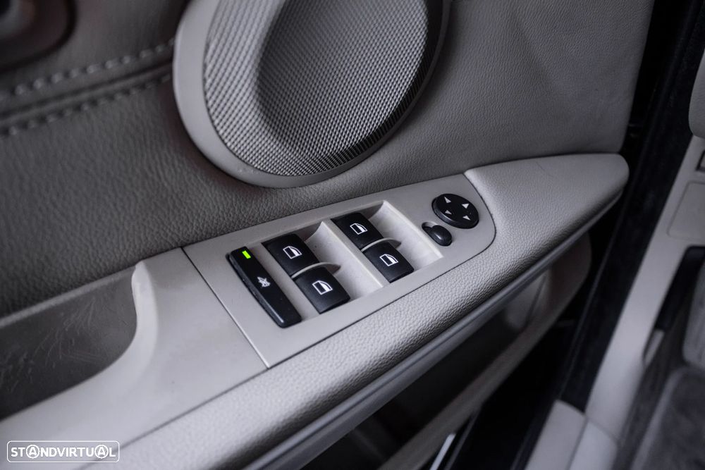 BMW 320 d Auto - 20