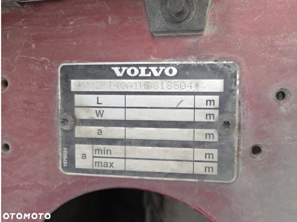 Volvo FH 500 XXL TELEWIZOR / KSENONY / FULL SPOJLERY / LAKIER METALIK / DŁUGA RAMA AKUMULATORY Z TYŁU / LAMPY LED / NAJWIĘKSZA KABINA XXL z TV / 2017 ROK !! - 19