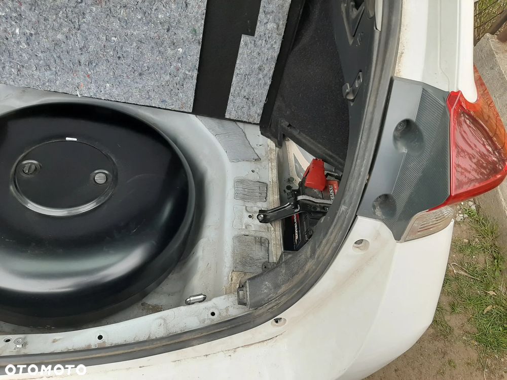 Toyota Auris Hybrid 135 Active - 18