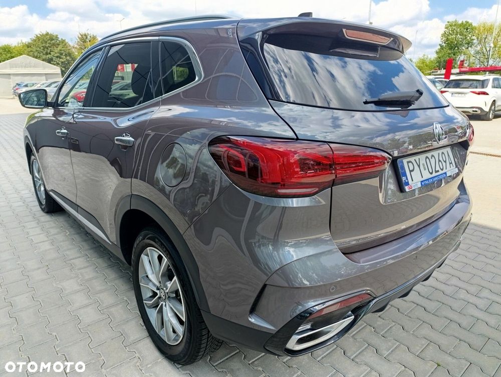 MG HS 1.5 T-GDI Excite DCT - 11